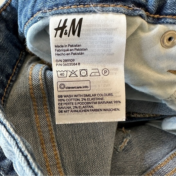 H&M Blue Denim Jean Shorts Distressed Relaxed Fit Size 4 - Picture 9 of 13